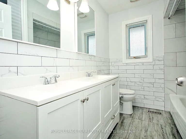 1 Barnes Cres — Photo 29