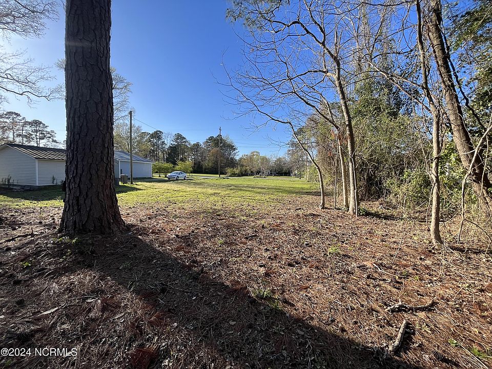 2nd image of 405 E Grantham Road