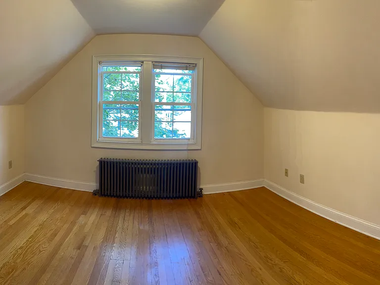 16 Fountain Ave #2 — Photo 8
