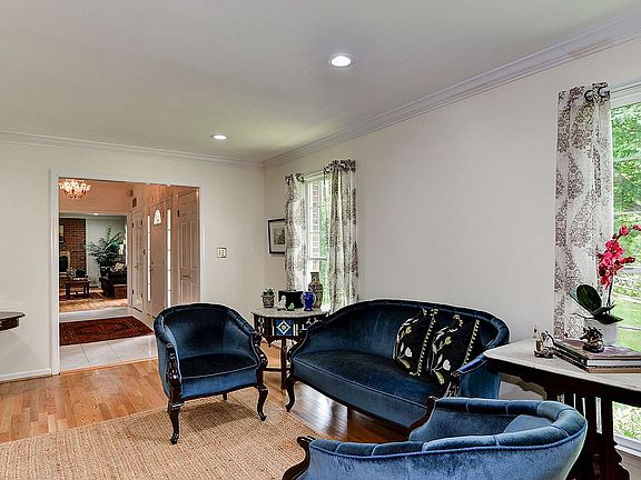 5th image of 12001 Piney Glen Ln