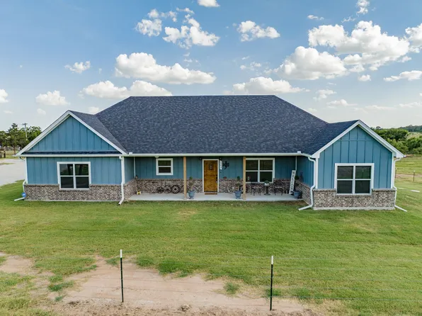 163 Polk Rd, Bowie, TX 76230