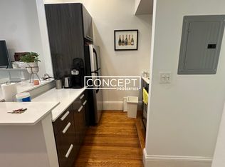 379 Commonwealth Ave APT 4, Boston, MA 02115