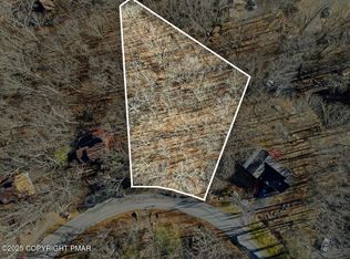 2411 Southport Dr #31, Bushkill, PA 18324