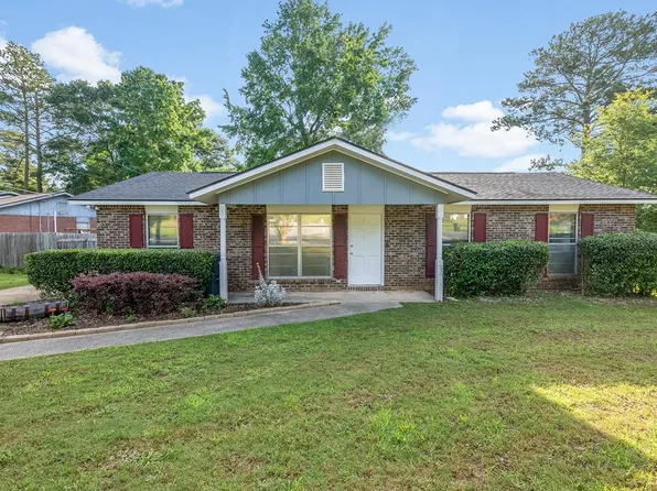 4212 Thayer Dr, Phenix City, AL 36867