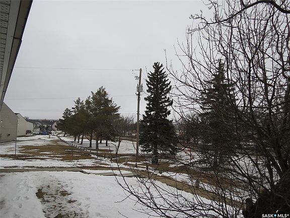 2nd image of 3926 Castle ROAD