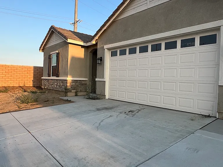 Alister Ln — Photo 20