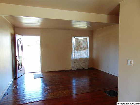 2nd image of 2305 Hammonds Ave NW