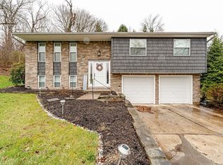 1521 Greendale Dr, Pittsburgh, PA 15239