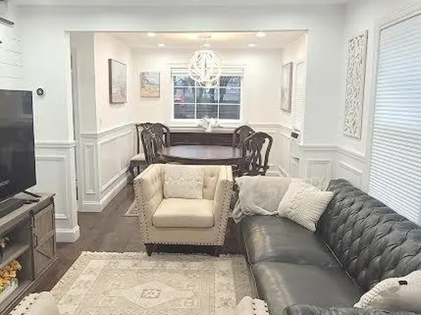 1051 Hempstead Ave, Hempstead, NY 11550