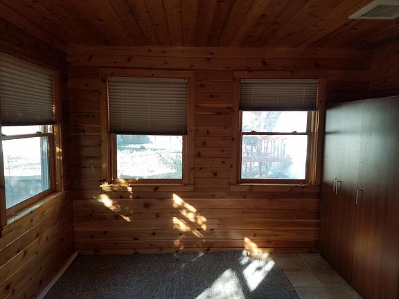 4th image of 1019 26th Ave SE #2
