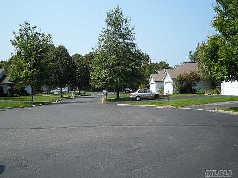 3rd image of 22 Westchester Ct