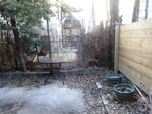 Rented by Blue Egg Realty Corp | media 70