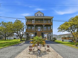 9021 W 9th Street, Surf City, NC 28445