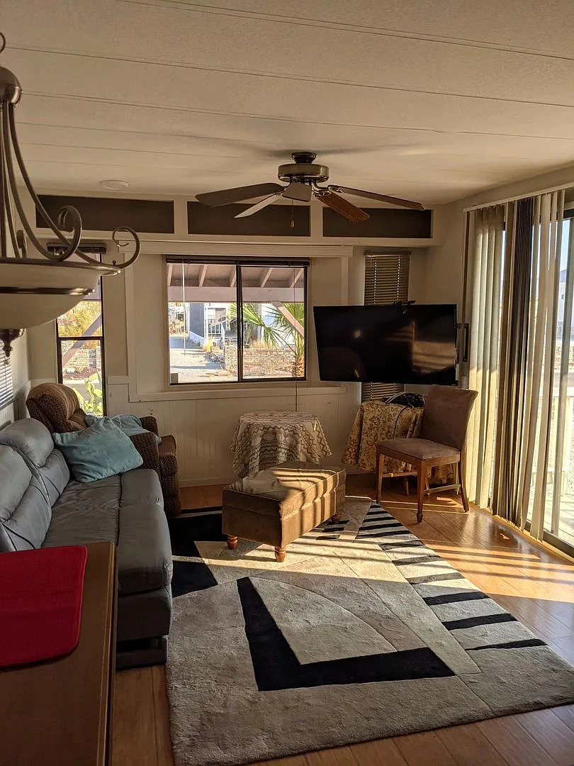 1 Bedroom for Rent — Photo 4