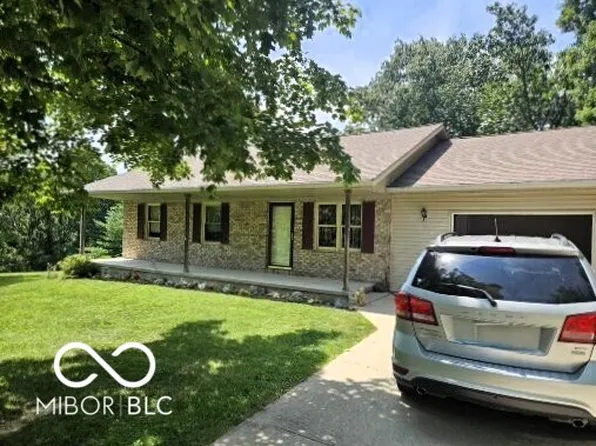 1324 Harrison Ridge Rd, Nashville, IN 47448