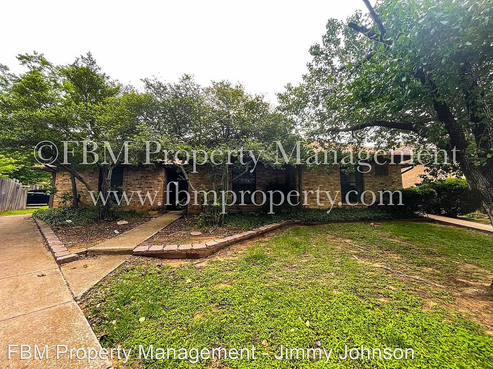 1st image of 615 Lost Springs Ct APT A
