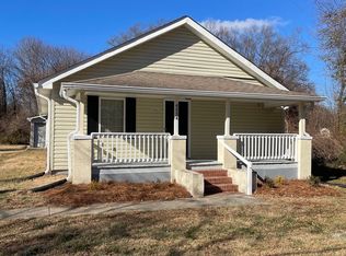 4534 Baux Mountain Rd, Winston Salem, NC 27105