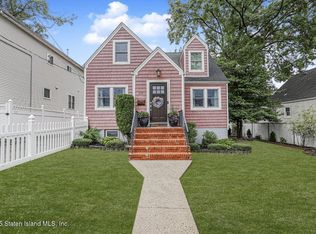 107 Elmwood Ave, Staten Island, NY 10308