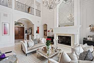 Home For Sale In The Oaks