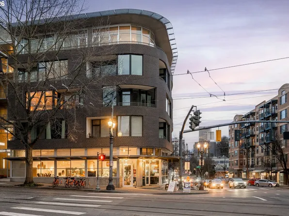 1234 SW 18th Ave APT 407, Portland, OR 97205