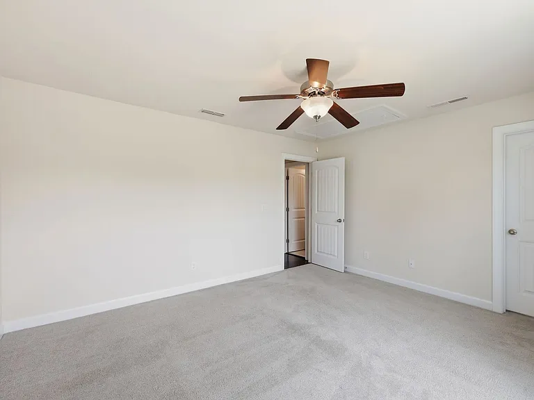 304 Atwood Dr — Photo 24