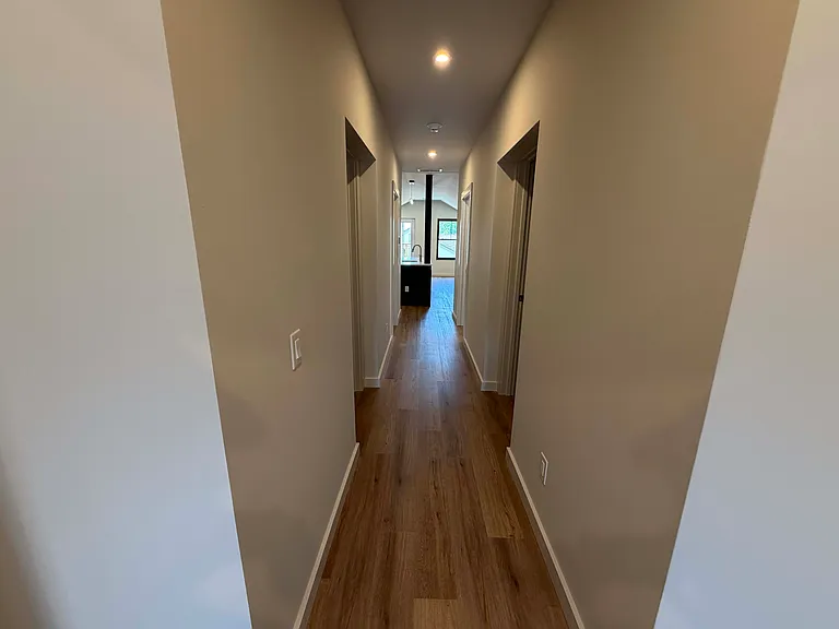 20 W 3rd St #3 — Photo 11