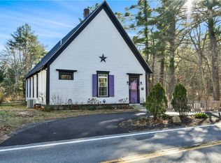 190 Hopkins Hollow Rd, Coventry, RI 02827