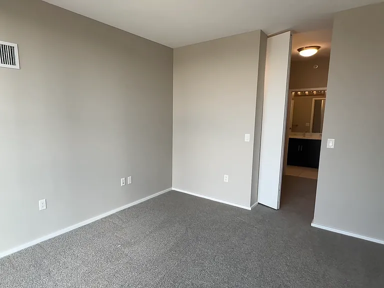 623 W Washington Blvd #1407 — Photo 10
