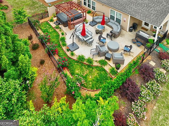 4th image of 409 Golden Rod Ct