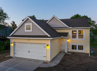 2117 Karol Ct, Muskegon, MI 49444