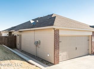1004 Newcastle Dr, Weatherford, TX 76086