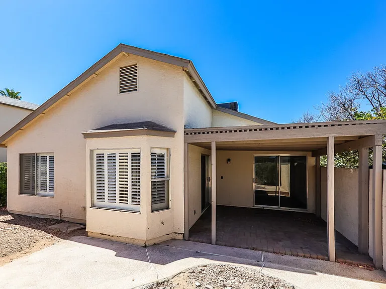 8810 W Grovers Ave — Photo 15