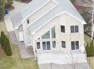 10671 Wesch Rd, Brooklyn, MI 49230