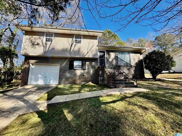 505 Scenic Dr, Trussville, AL 35173