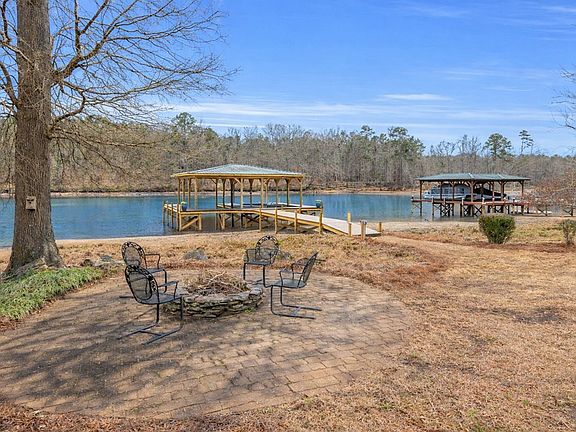 4th image of 315 Arsenal Dr