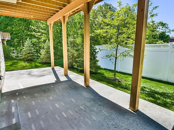 5th image of 55 Pate Dr