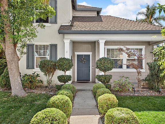 3rd image of 2612 Dorset Ln