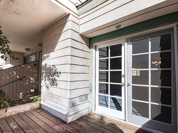 4th image of 7900 N Topanga Canyon Blvd #16