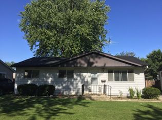 248 Albert Ter, Wheeling, IL 60090