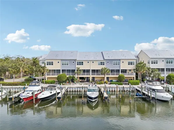 5923 Anchorage Way S, Saint Petersburg, FL 33712