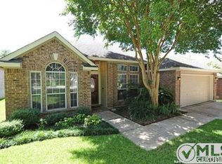 1818 Archers Bow Rd, San Antonio, TX 78232