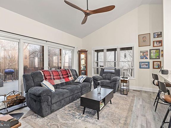 4th image of 1208 Rockwood Trl