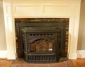 Efficient clean pellet stove