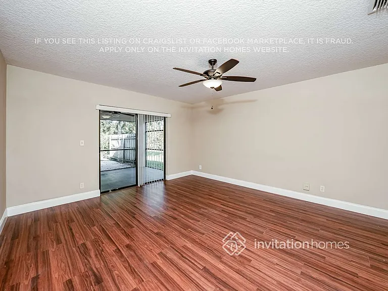 5646 Lincoln Cir E — Photo 9