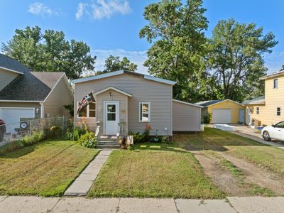 1318 5th Ave SE, Minot, ND, 58701