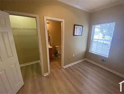 1044 White Oak Ave SW #A — Photo 16