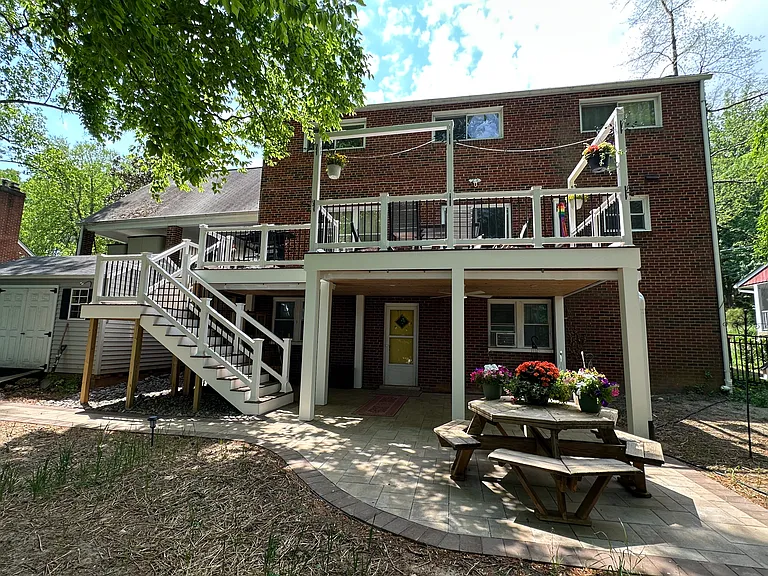 18 Lakeside Dr — Photo 22