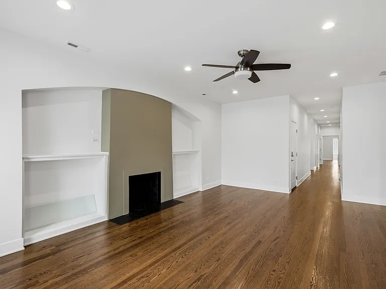 6914 N Sheridan Rd #1 — Photo 10