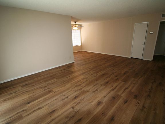 2nd image of 201 N La Peer Dr Unit 205