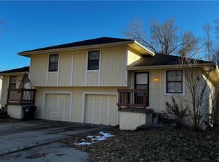 124-126 SW Chicago St, Blue Springs, MO 64014